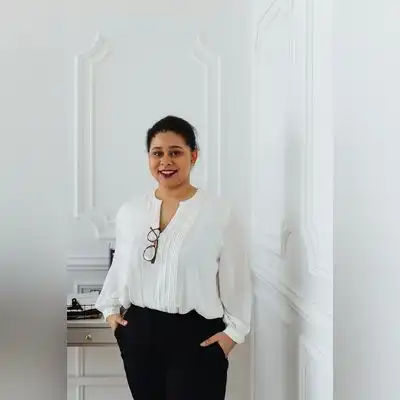 沈雅芳